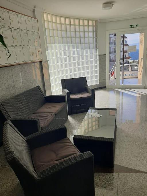 La Perla Ocean View Apartment